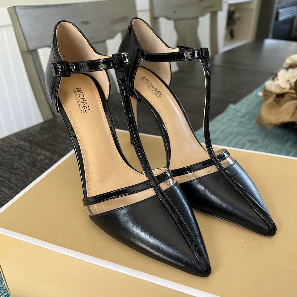 Michael Kors Black Heels! Size 6
